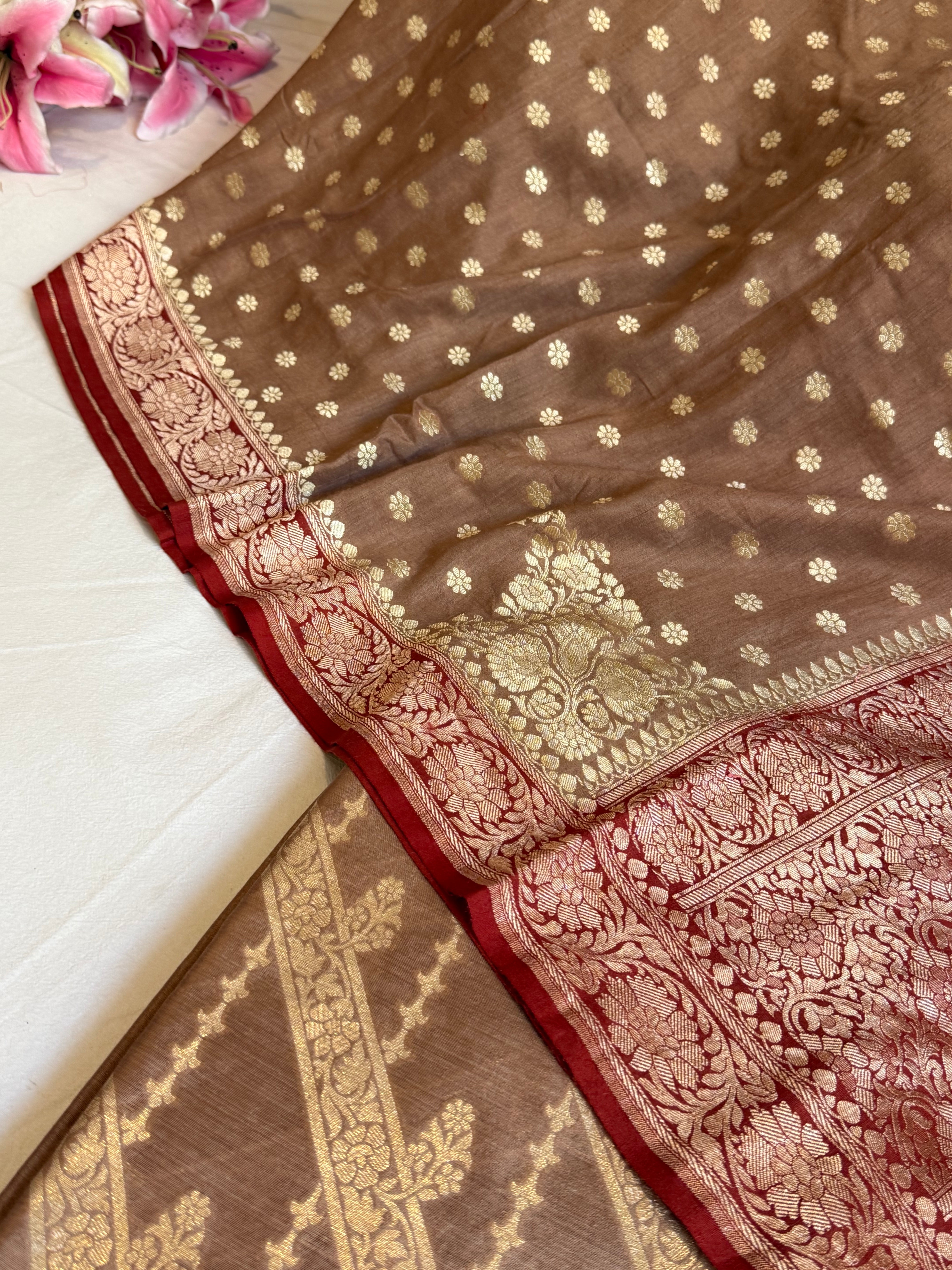 Banarasi rose brown-red chiniya silk kurta paired with moonga silk duppata set